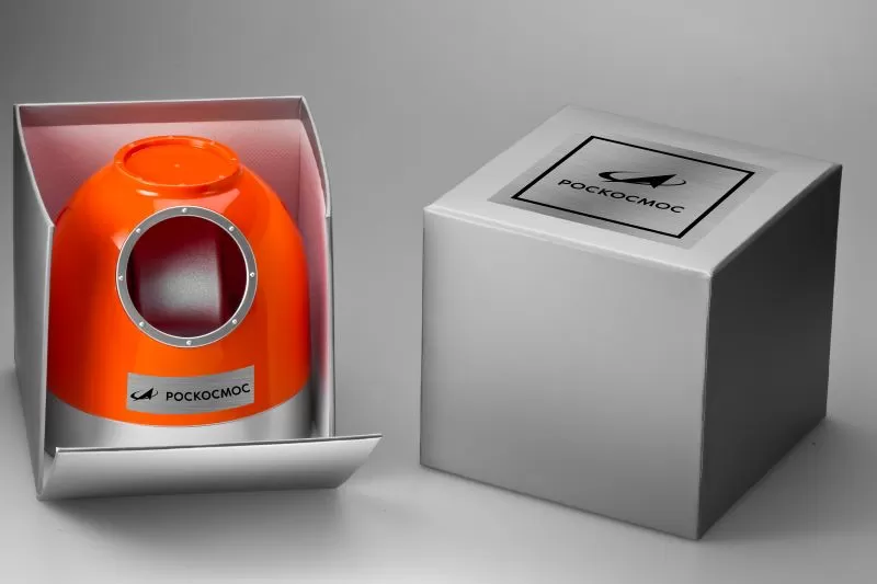 Gift packaging in Roscosmos livery